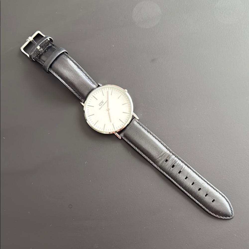Daniel Wellington Black and Silver Women's Watch